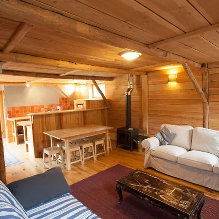 Holiday home Alauzon