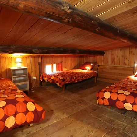 Alauzon Holiday home